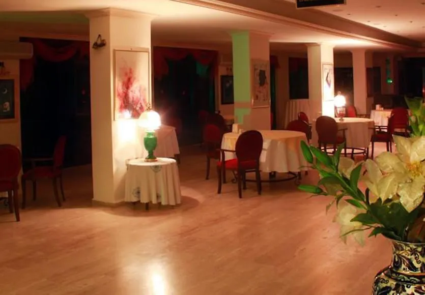 Verano Beach Hotel İçmeler