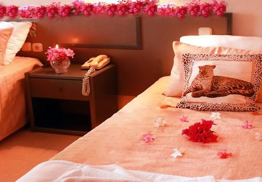 Verano Beach Hotel İçmeler Türkiye