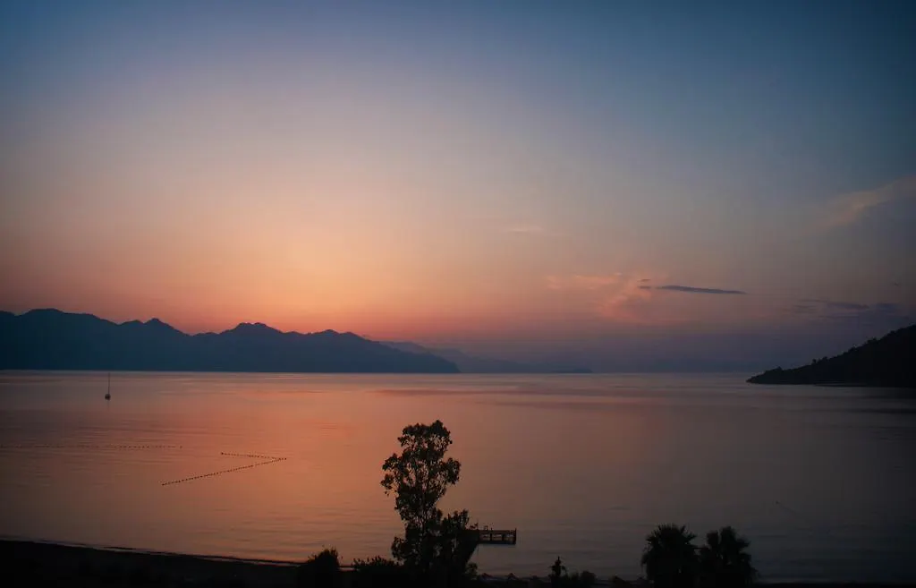 Verano Beach Hotel İçmeler